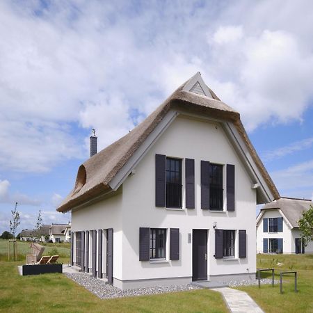 Reetland Am Meer - Luxusplus Reetdachvilla Mit 4 Schlafzimmern, Aussensauna, Loungebereich Und Kamin G07 Dranske Exterior photo